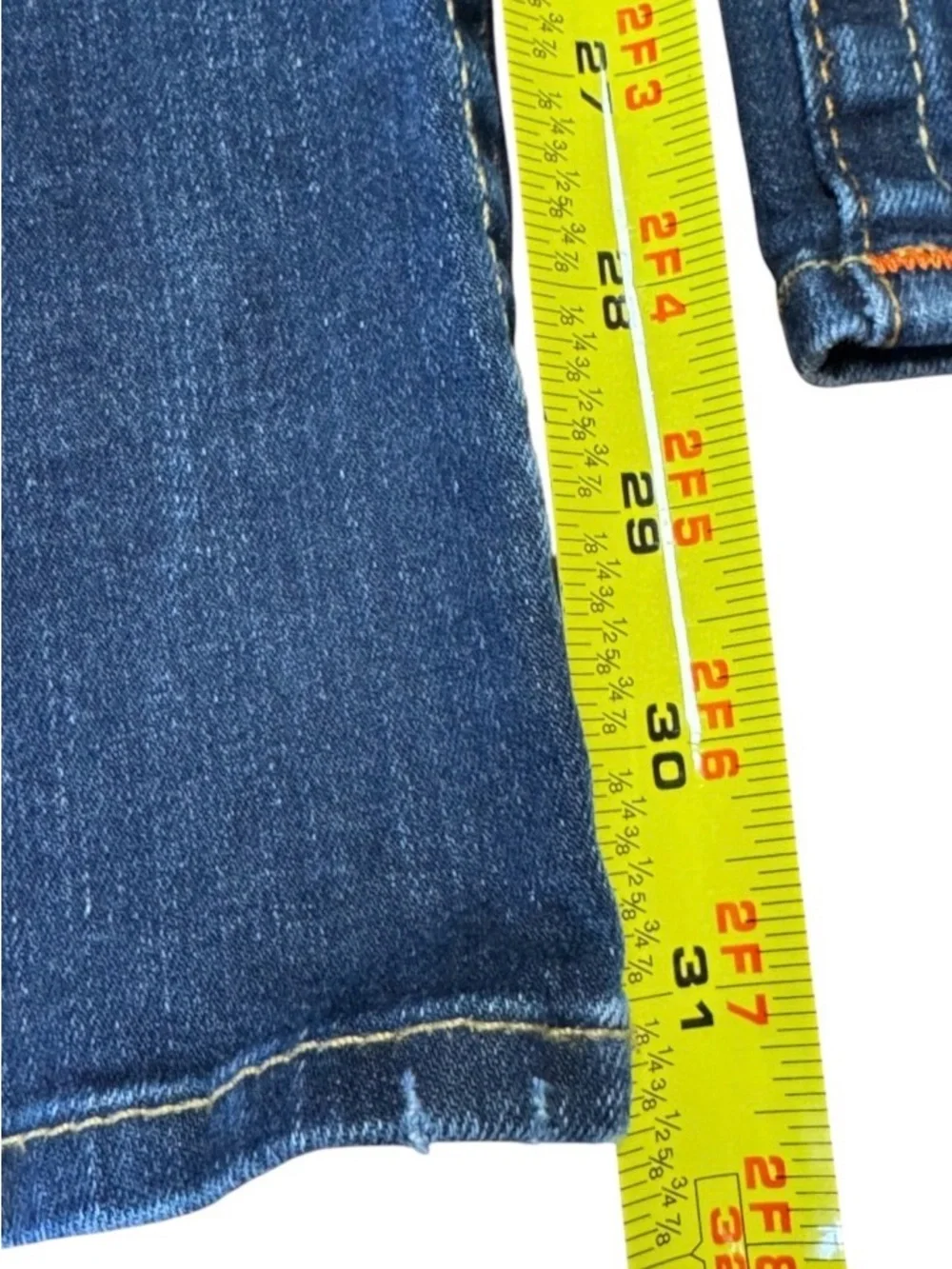 EUC True Religion Ricky jeans featuring signature flap back pockets SZ 31/31
